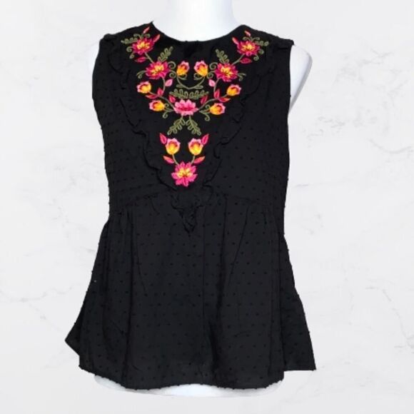Time & Tru Floral Embroidered Ruffle Top - Picture 1 of 7